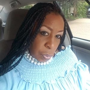 Meet your Posher, Francine